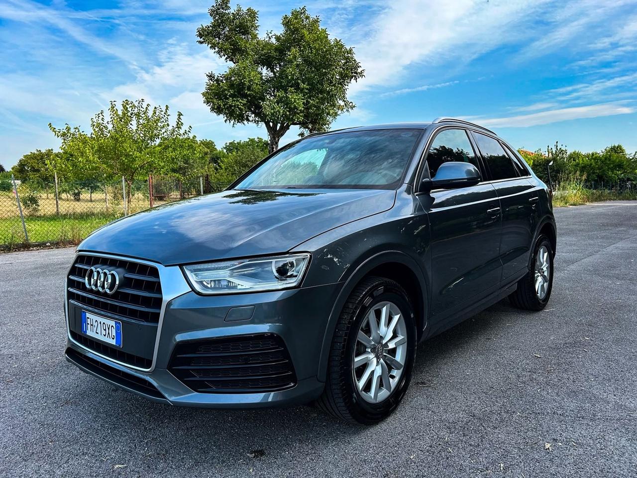 Audi Q3 2.0 TDI 120 CV Sport