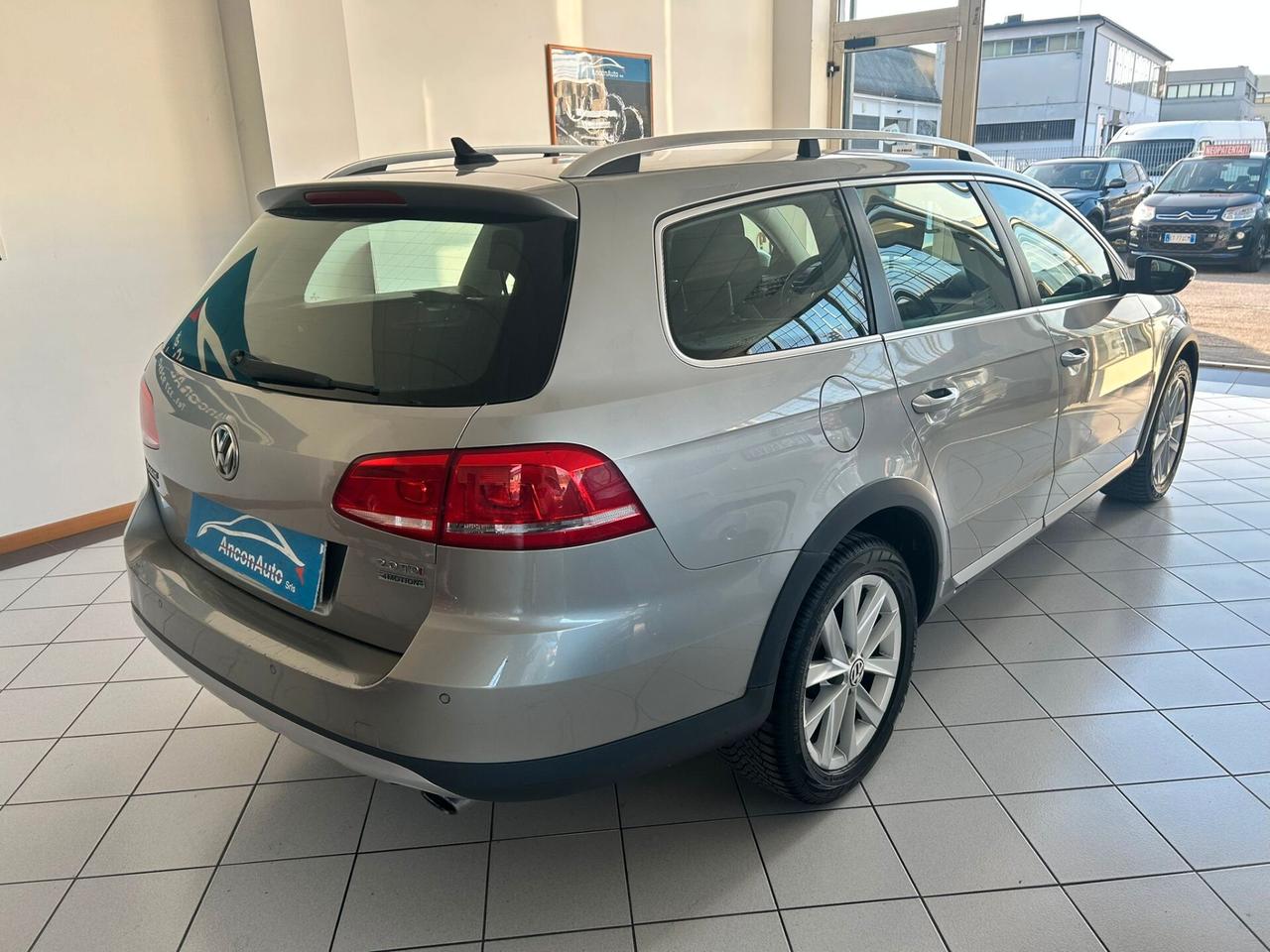 VW Passat Alltrack 2.0 TDI DSG 4motion 2012