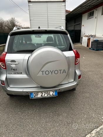 Toyota RAV 4 RAV4 2.2 D-4D 136 CV