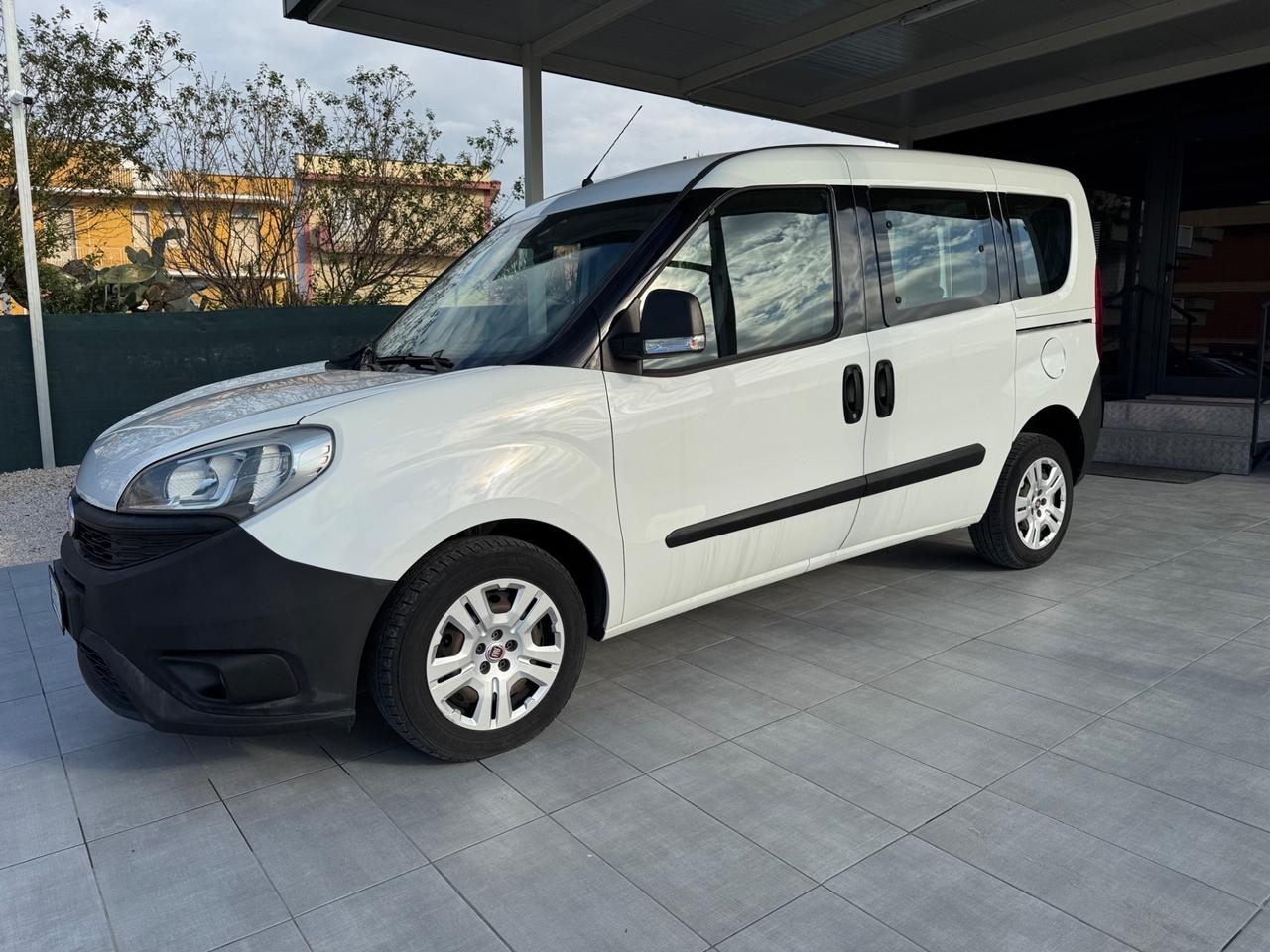 Fiat Doblo 1.3 MJT 5 POSTI AUTOCARRO