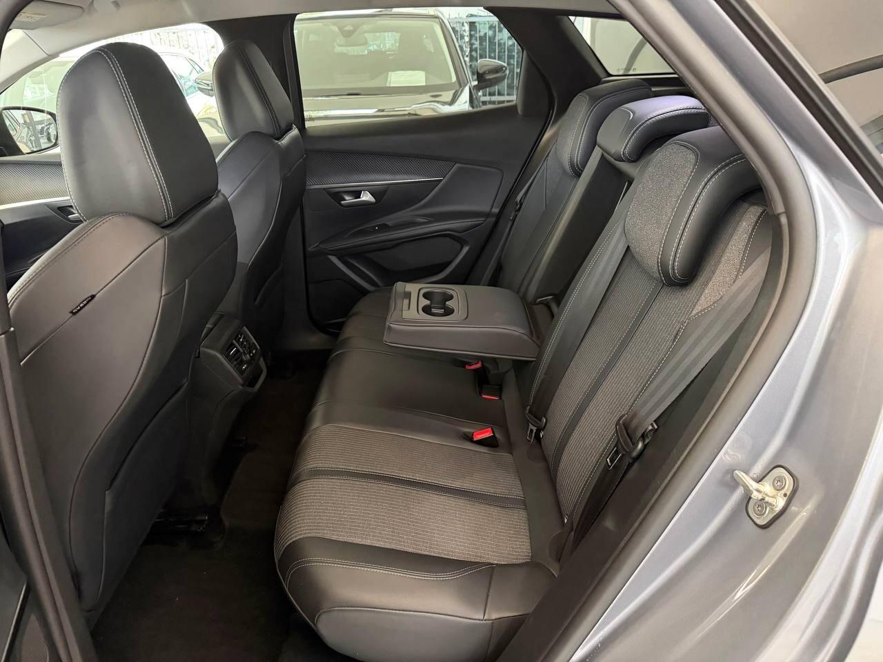 Peugeot 3008 2022 1500 130 EAT8 Allure Pack