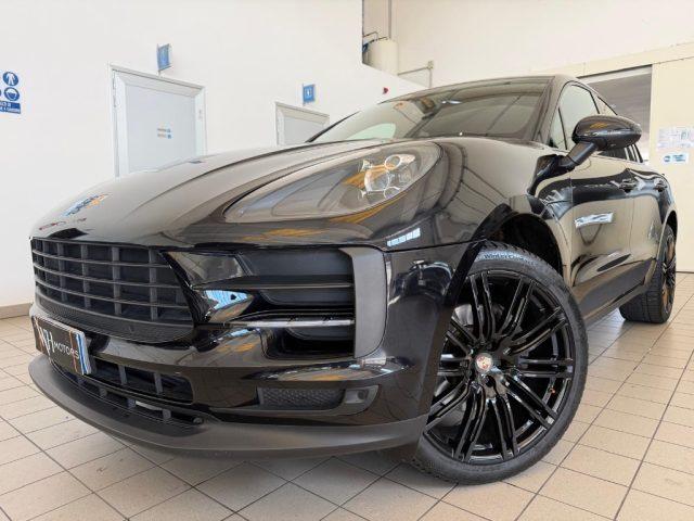 PORSCHE Macan 2.0 //TOTAL BLACK//21//