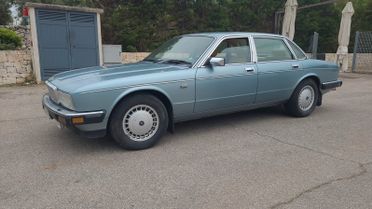 Jaguar XJ40 Jaguar