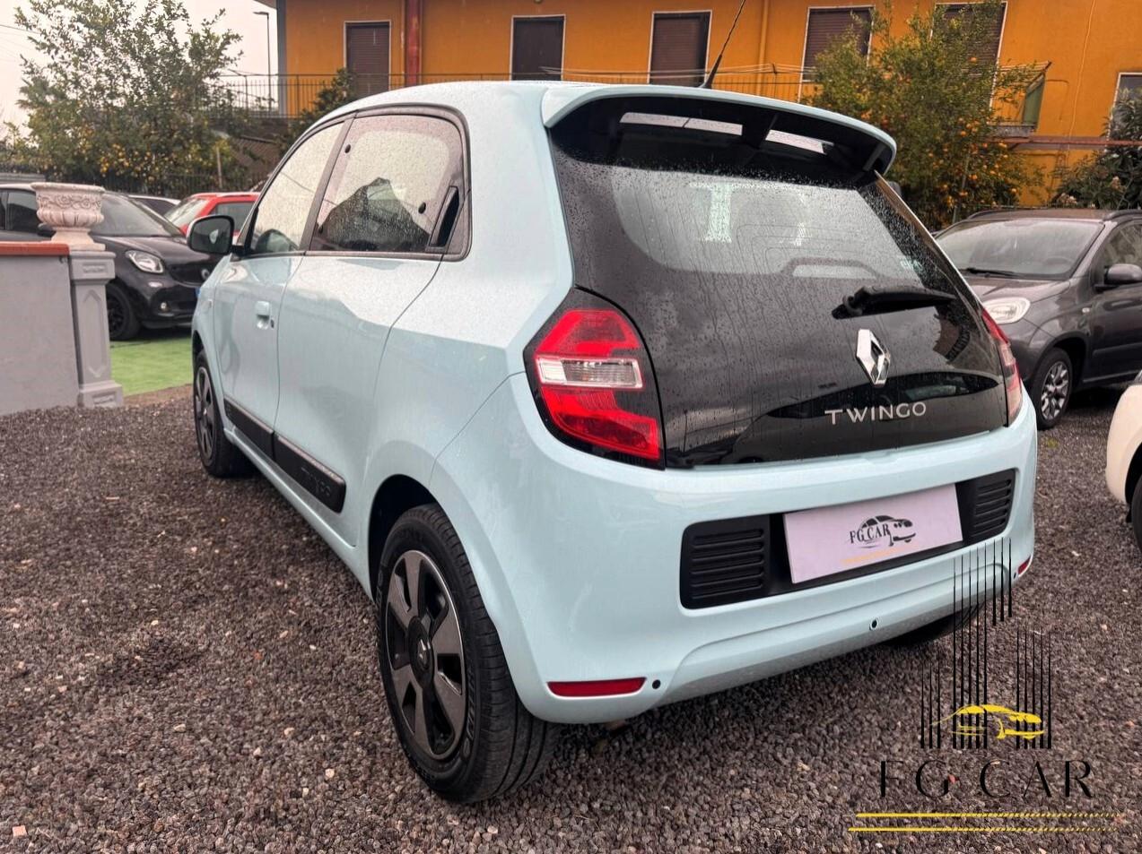 Renault Twingo SCe Live 11/2015 1.0 70 CV