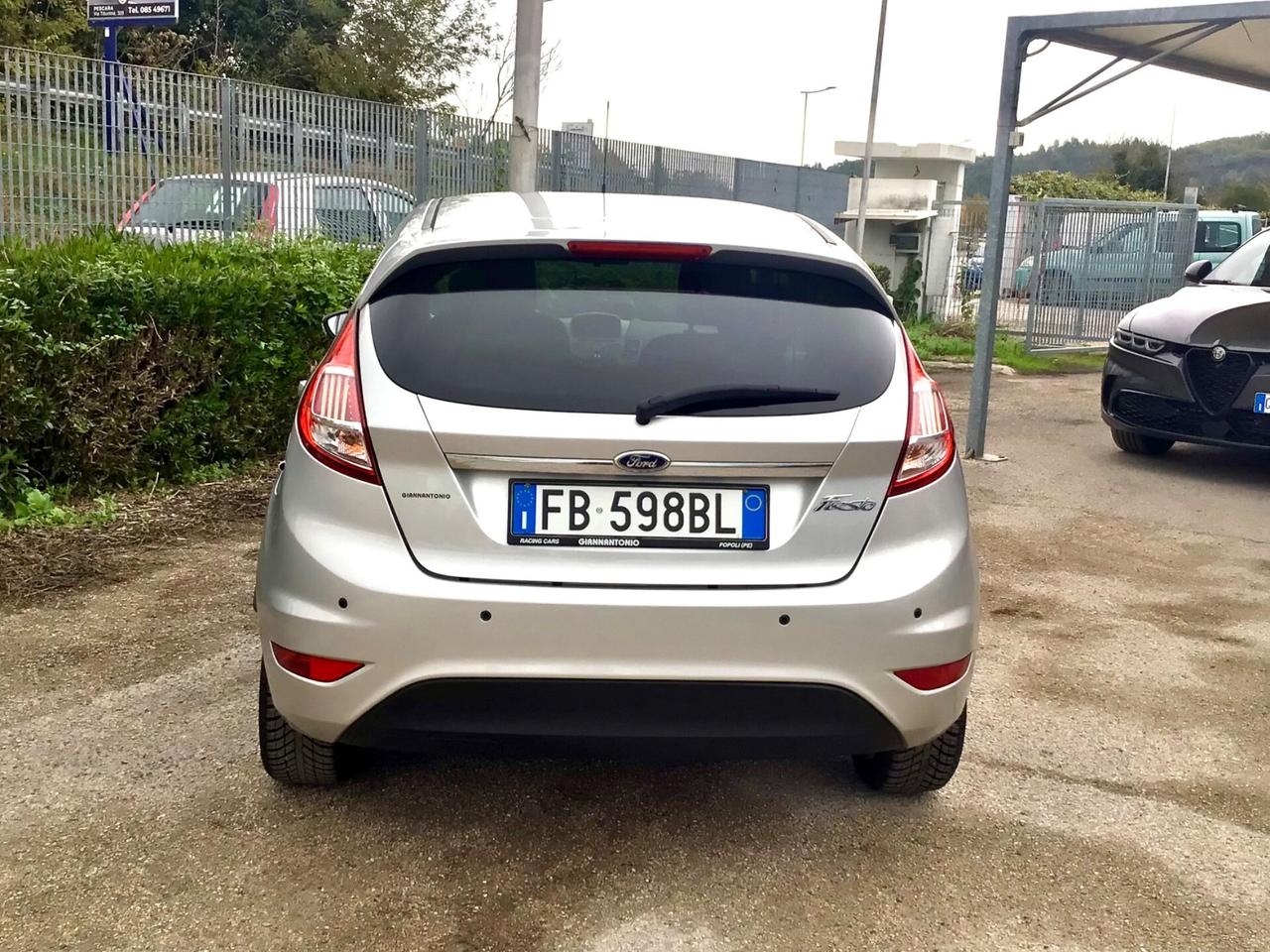 Ford Fiesta 1.5 TDCi 75CV 5 porte Titanium