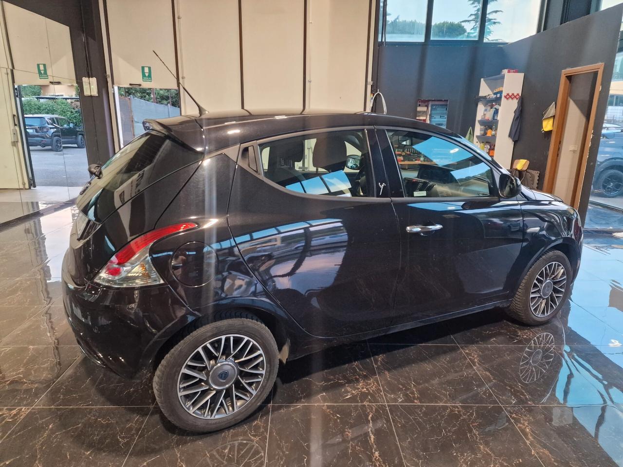 Lancia Ypsilon 1.3 MJT 16V 95 CV 5 porte S&S Platinum