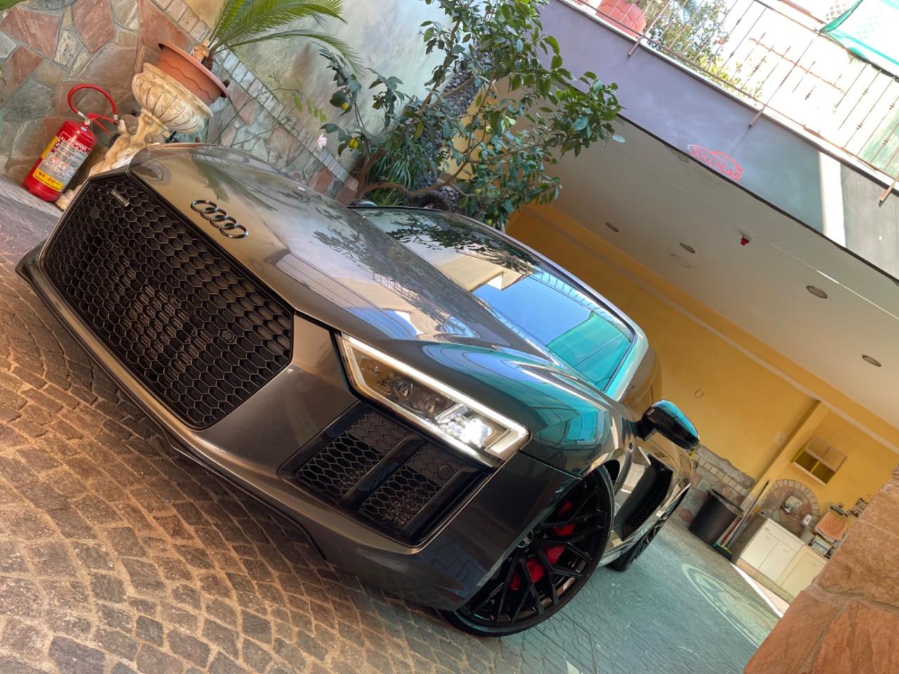 Audi R8 Spyder 5.2 FSI quattro S tronic,Bangolufsen,carbonio