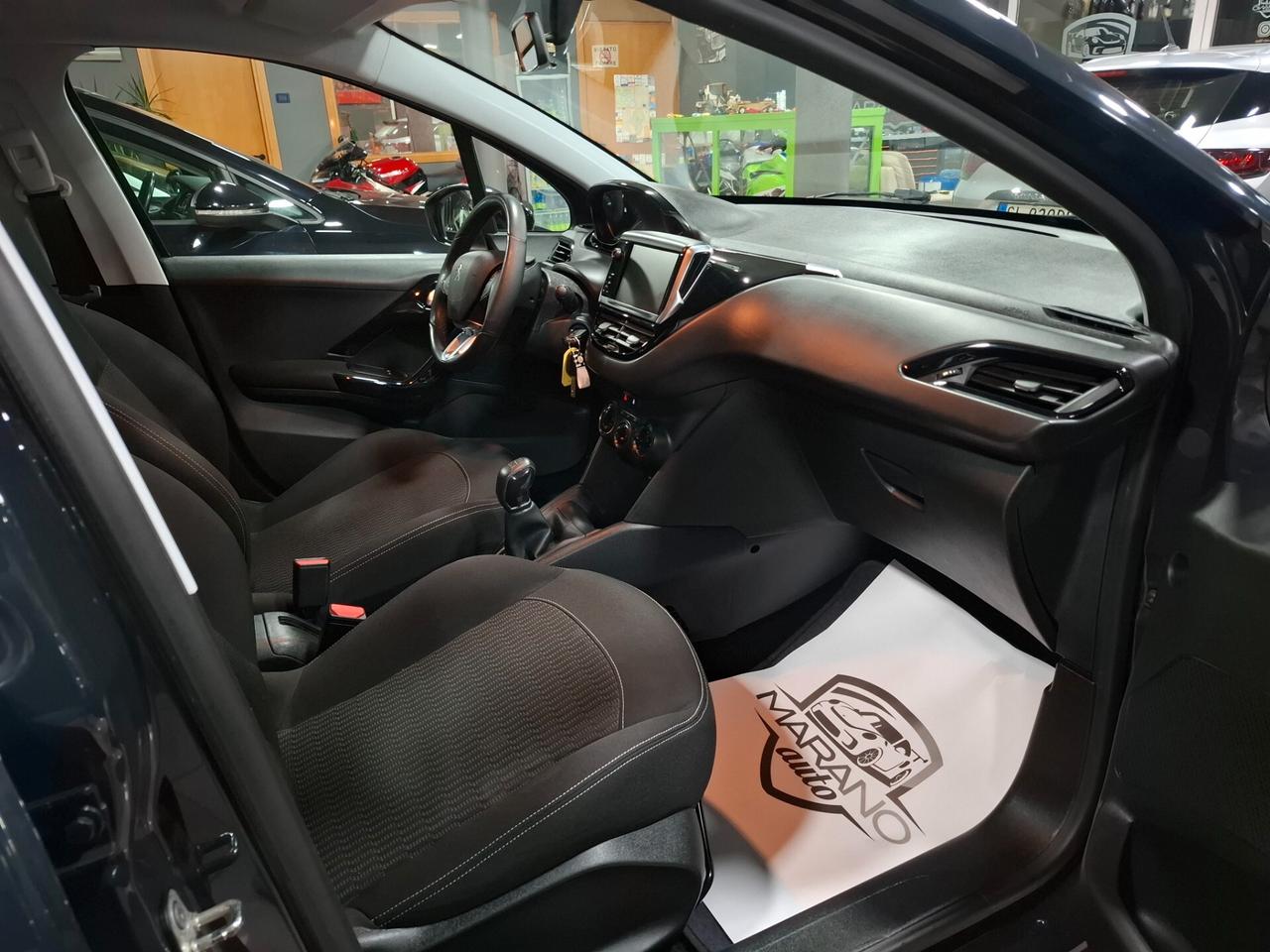 Peugeot 208 1.2 benzina NEOPATENTATO