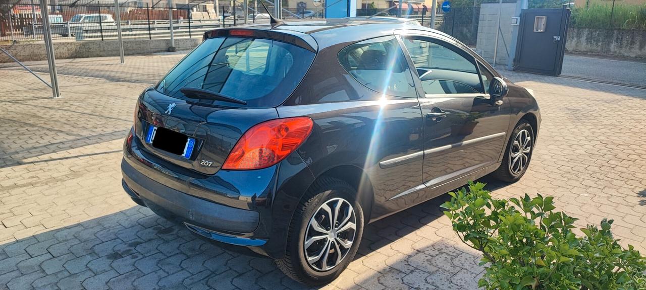 Peugeot 207 1.4 8V 75CV 3p. X Line