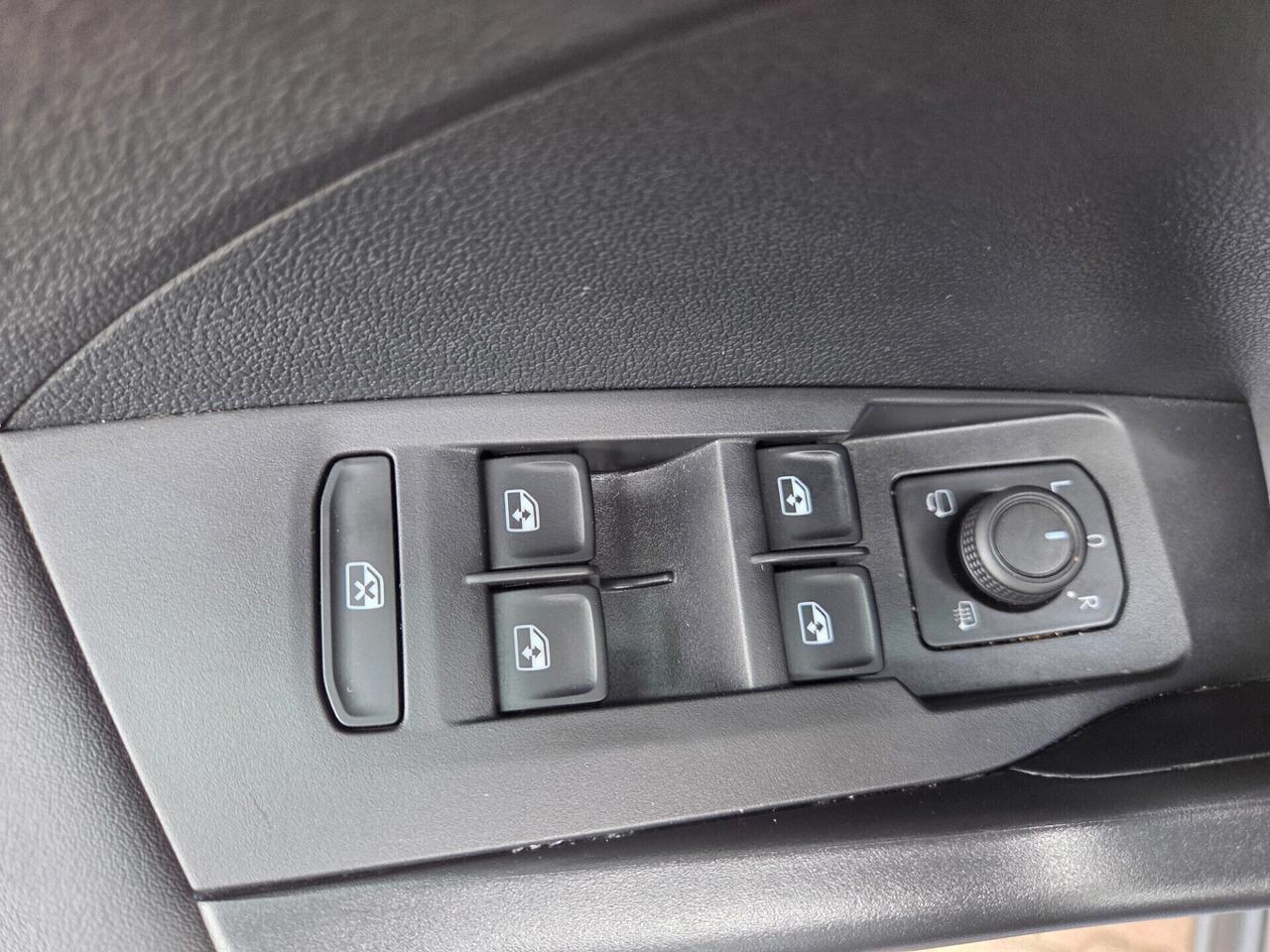 Volkswagen T-Cross 1.0 TSI STYLE BMT