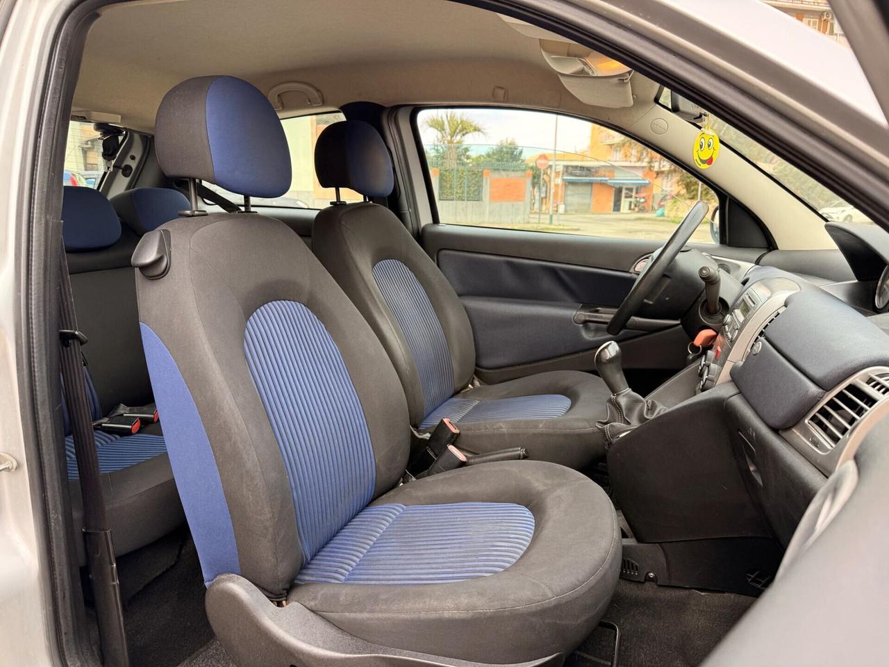 Lancia Ypsilon 1.3 MJT 75 CV Argento