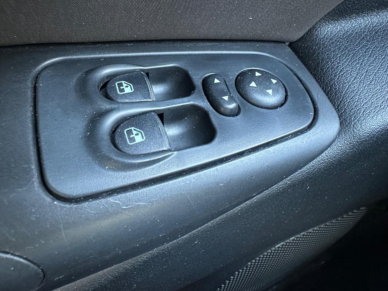 Lancia Ypsilon 1.2 BENZINA NEOPATENTATI - 2009
