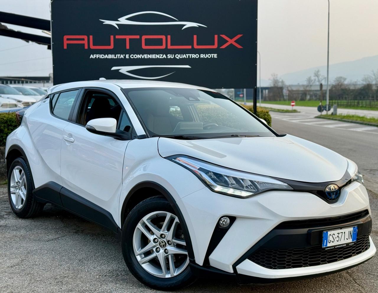 Toyota C-HR 1.8 Hybrid E-CVT 2023 **76.000Km**