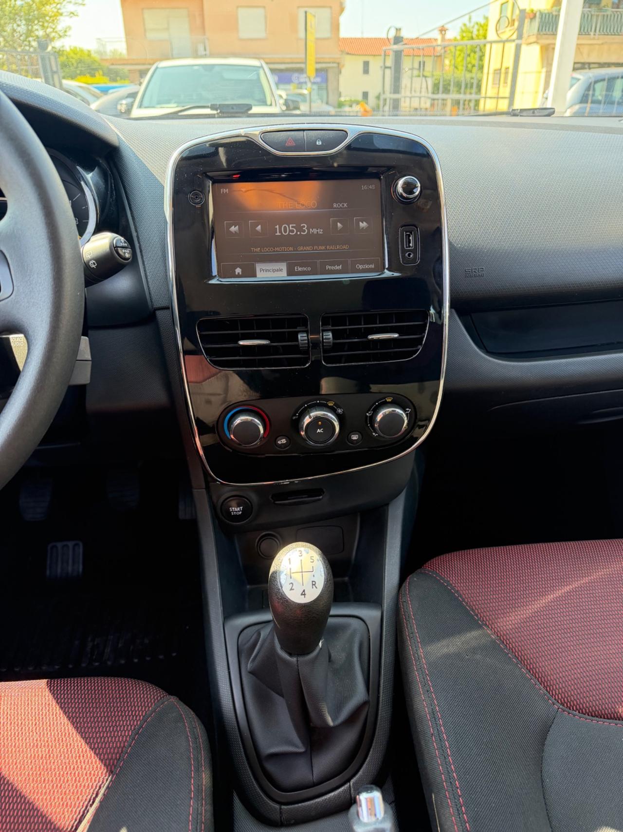 Renault Clio 1.2 75CV 5 porte
