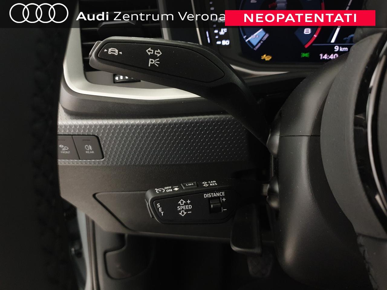 Allstreet 30TFSI 116CV Identity Contrast