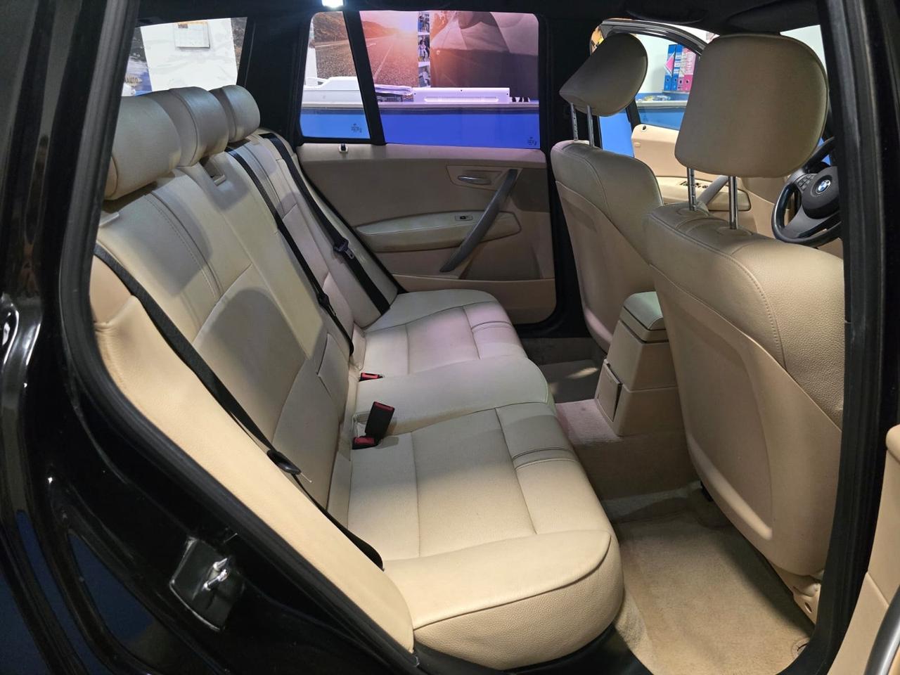 Bmw X3 2.0d cat Futura