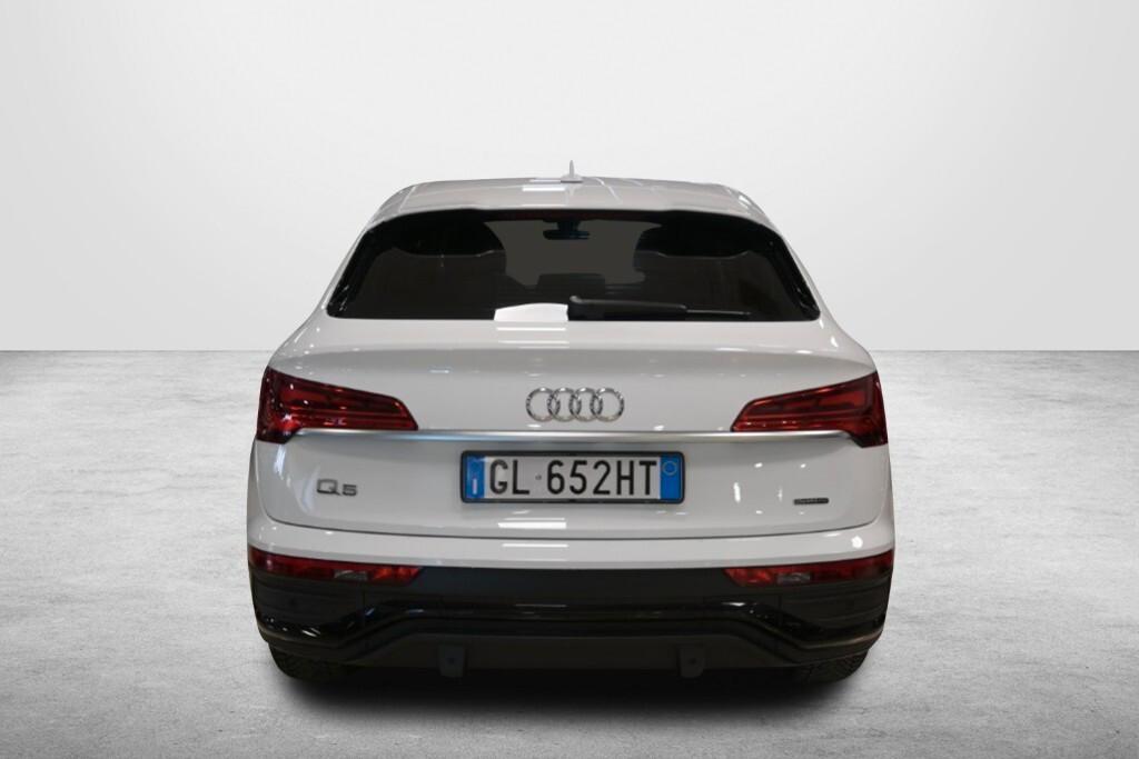 AUDI Q5 SPORTBACK 40 TDI 204CV S-TRONIC QUATTRO BUSINESS ADVANCED ( FARI LED - VIRTUAL COCKPIT - ADAPTIVE CRUISE - CLIMA TRIZONA - NAVI - MIRROR - PDC - CERCHI 18 )