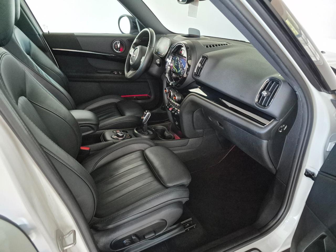 MINI Cooper Countryman PELLE TETTO LED NAVI APPLE CARPLAY RETROCAM.