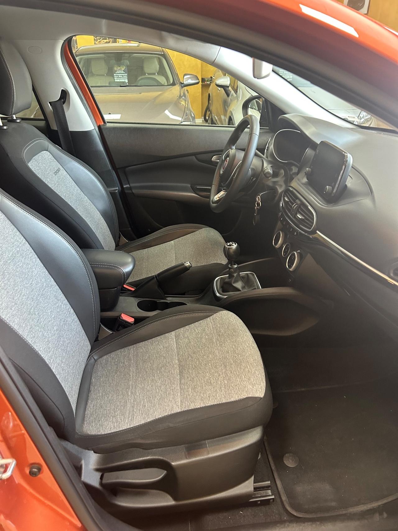 FIAT TIPO CROSS 1.6 Mjet 130 cv “PERFETTA”-2022