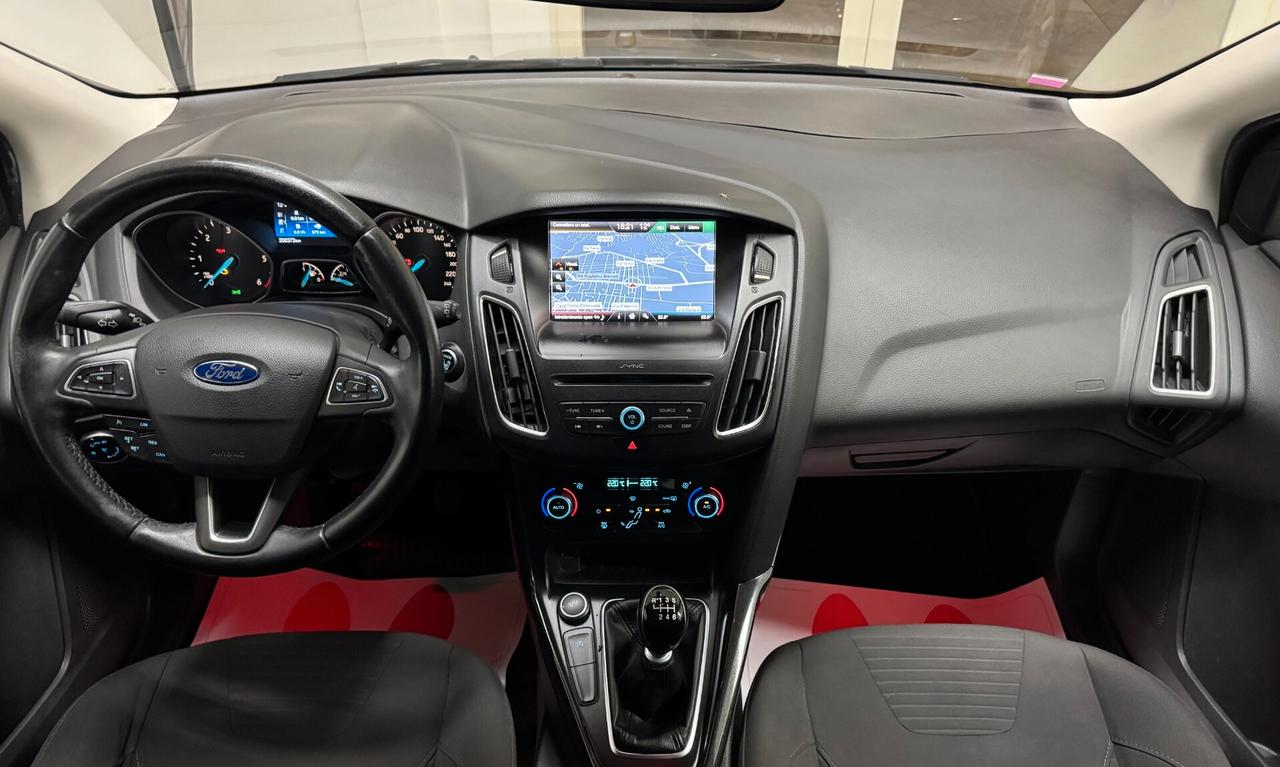 Ford Focus Titanium / 1.5 TDCi 120 CV /SW/