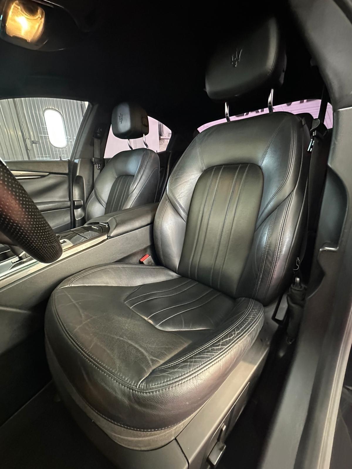 Maserati Ghibli V6 330cv