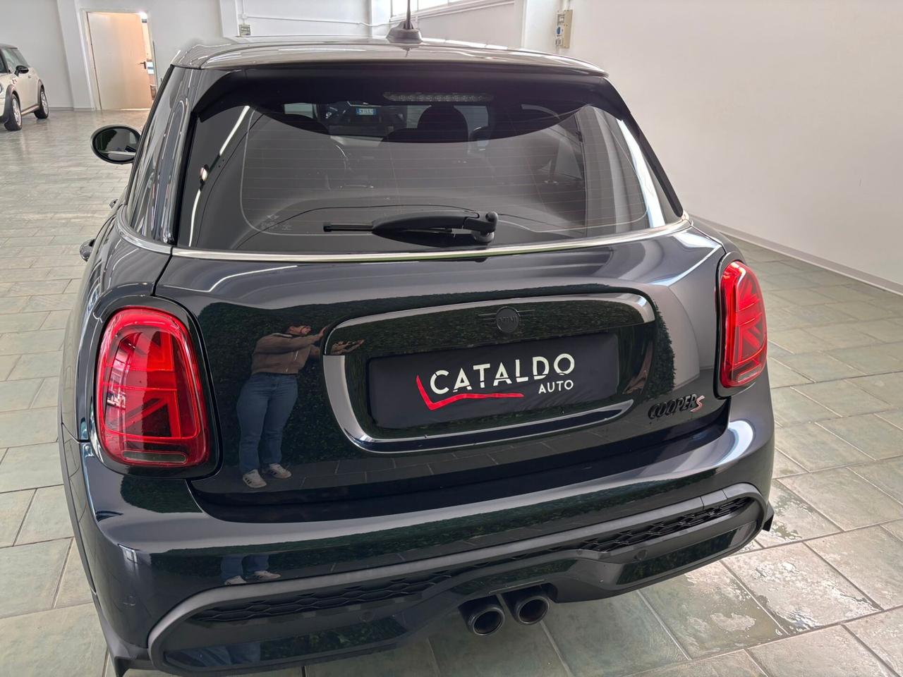 Mini Mini 2.0 Cooper S Resolute