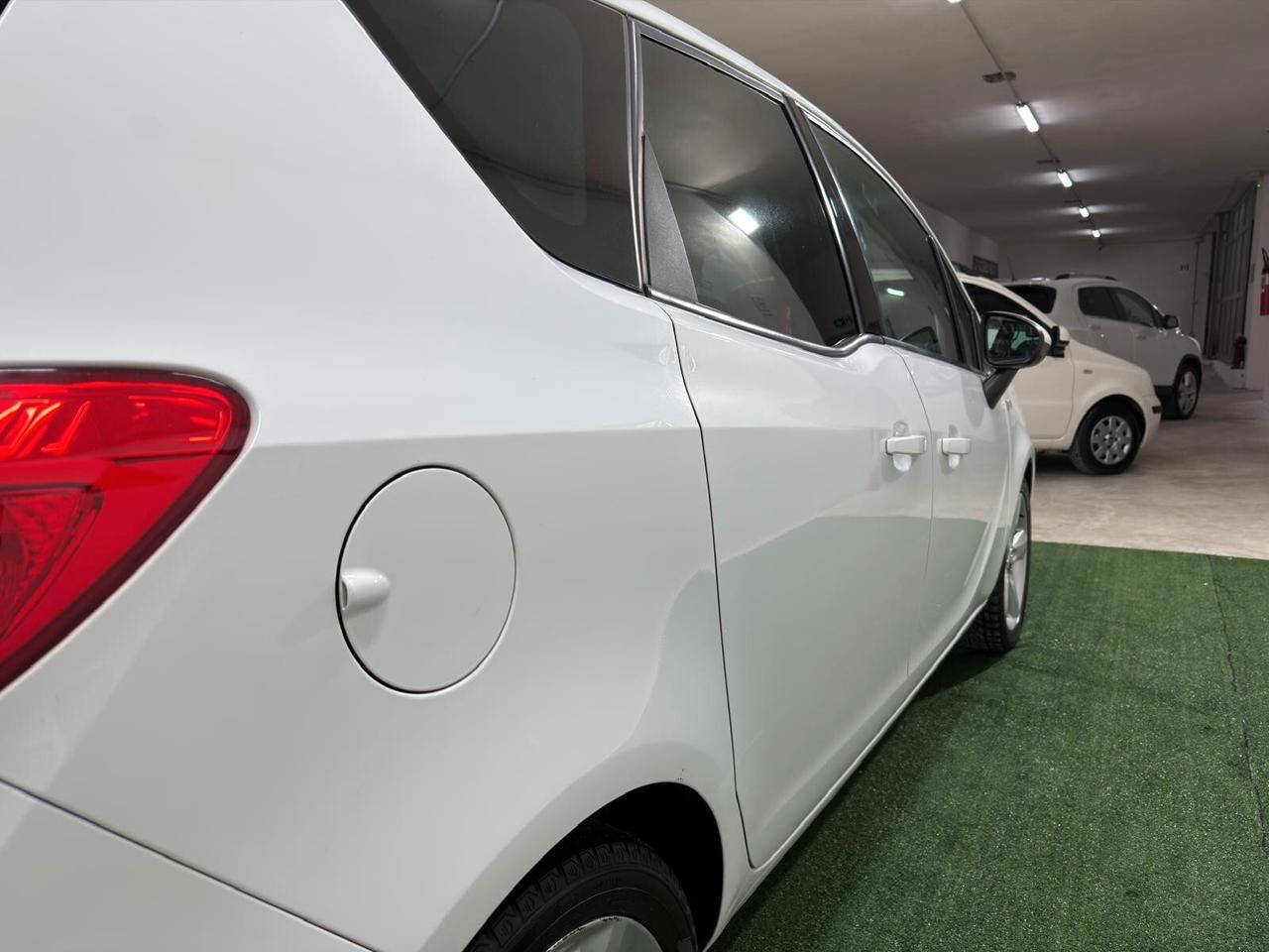 Opel Meriva 1.7 CDTI 110CV b-color Panoramic