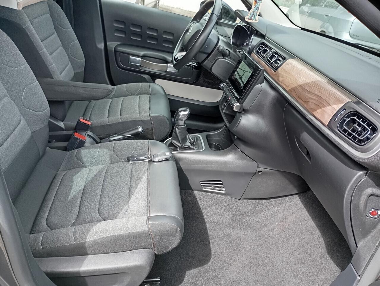 Citroen C3 1.2 PureTech 83CV Shine Pack