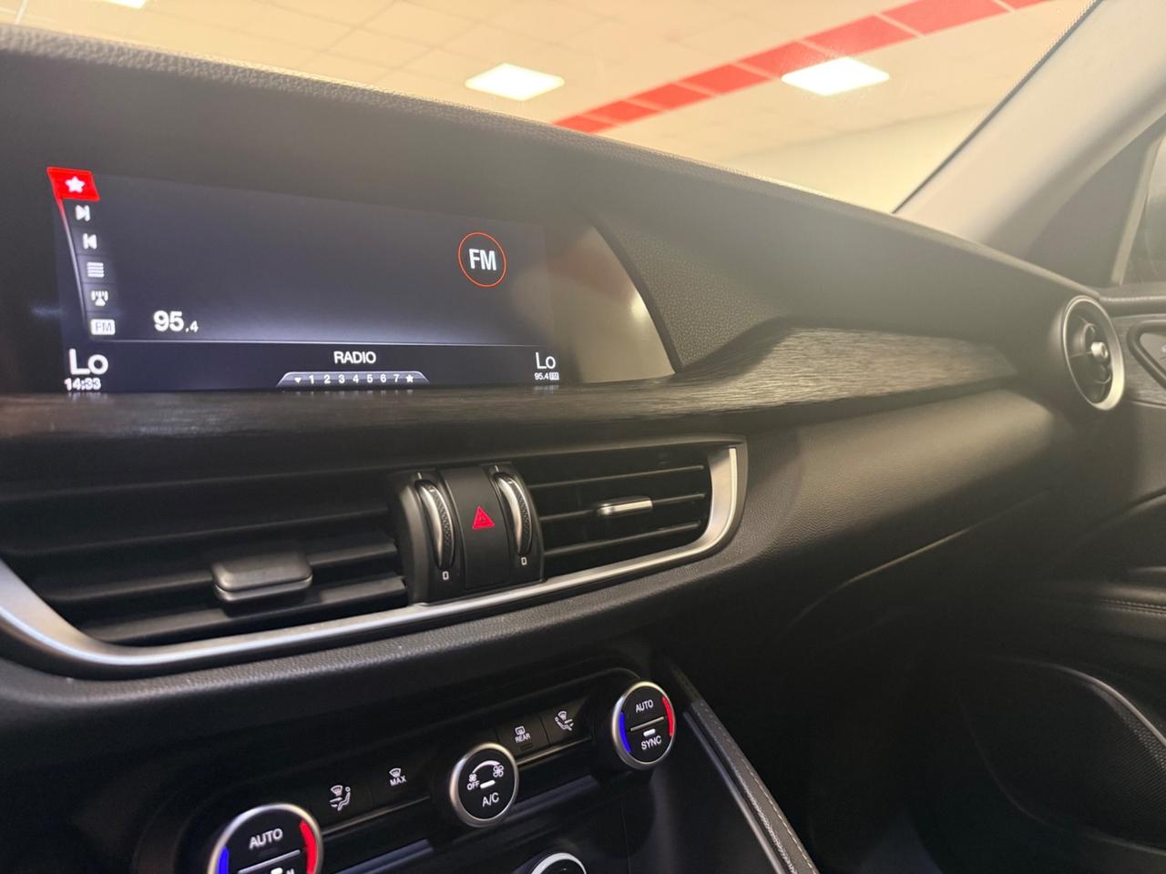 Alfa Romeo Stelvio 2.2 Turbodiesel 160 CV AT8 RWD Sport-Tech