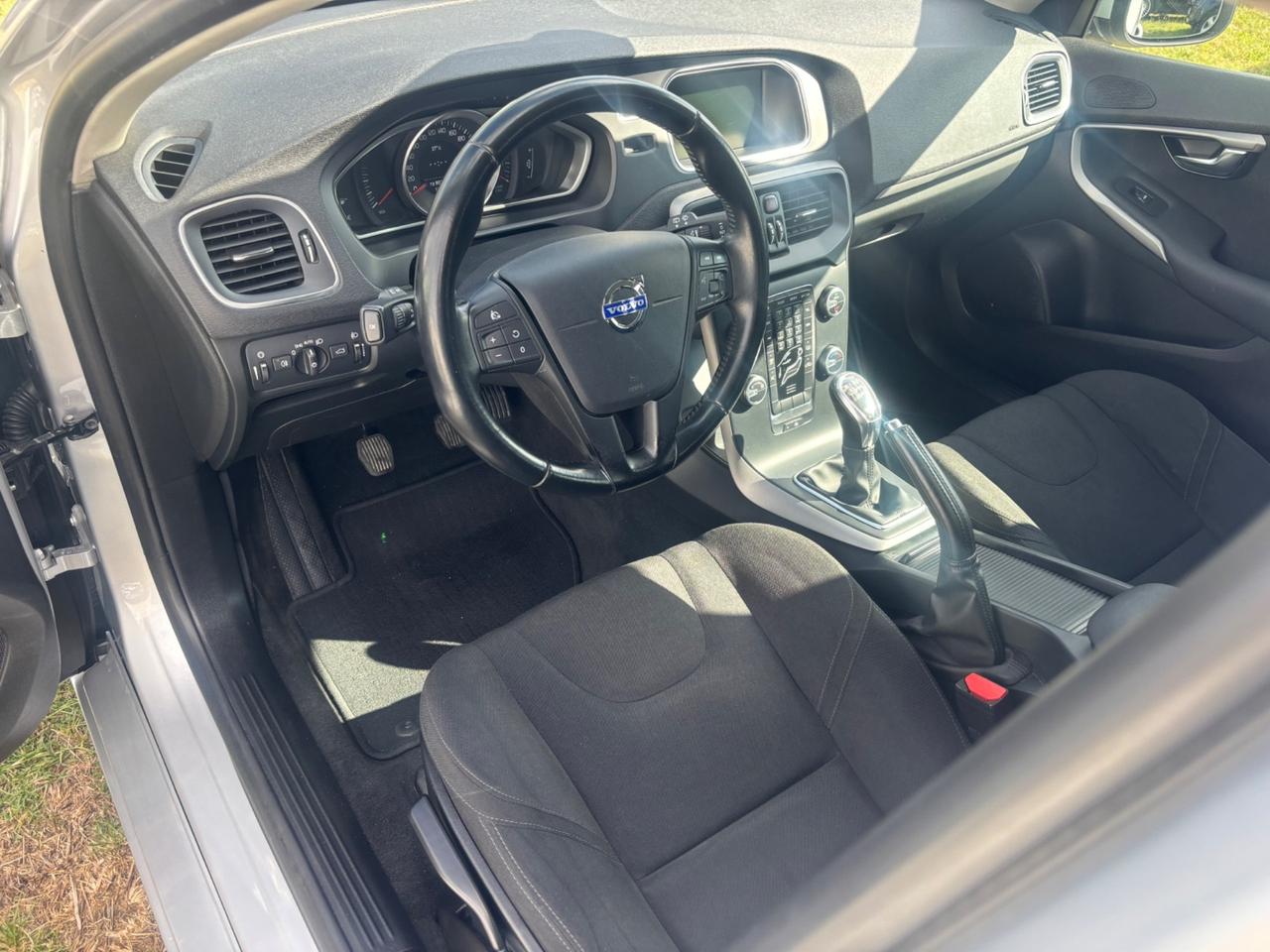 Volvo V40 D2 1.6 Momentum