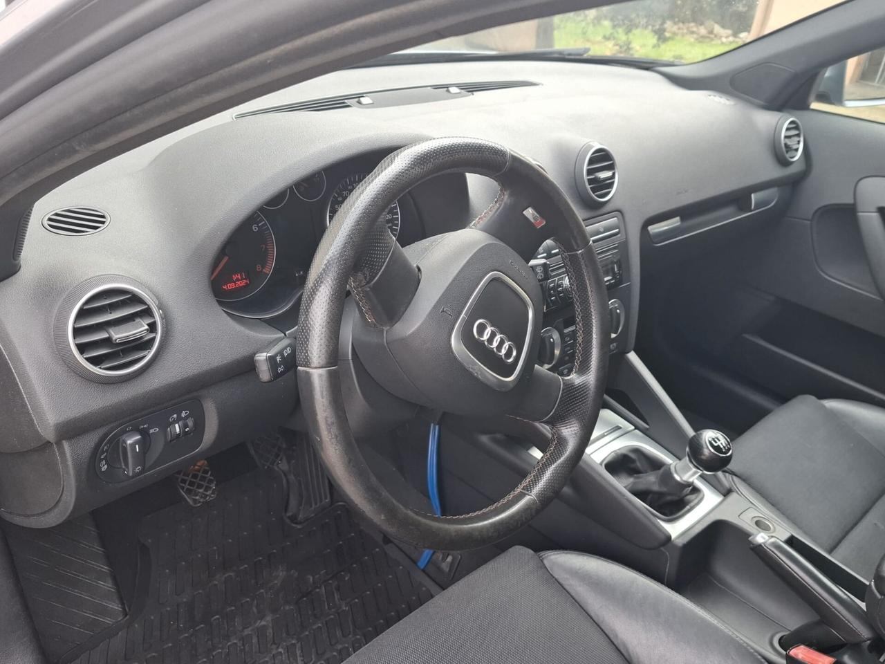 Audi A3 SPB 2.0 16V FSI S-line