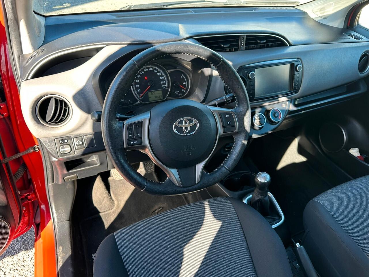 Toyota Yaris 1.0 5 porte Active GARANZIA UFFICIALE