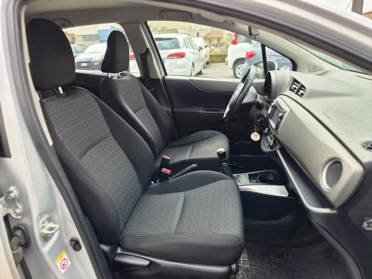 Toyota Yaris 1.3 5 porte Lounge