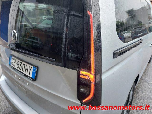 VOLKSWAGEN Caddy 2.0 TDI 122 CV DSG Life Maxi 7 Posti