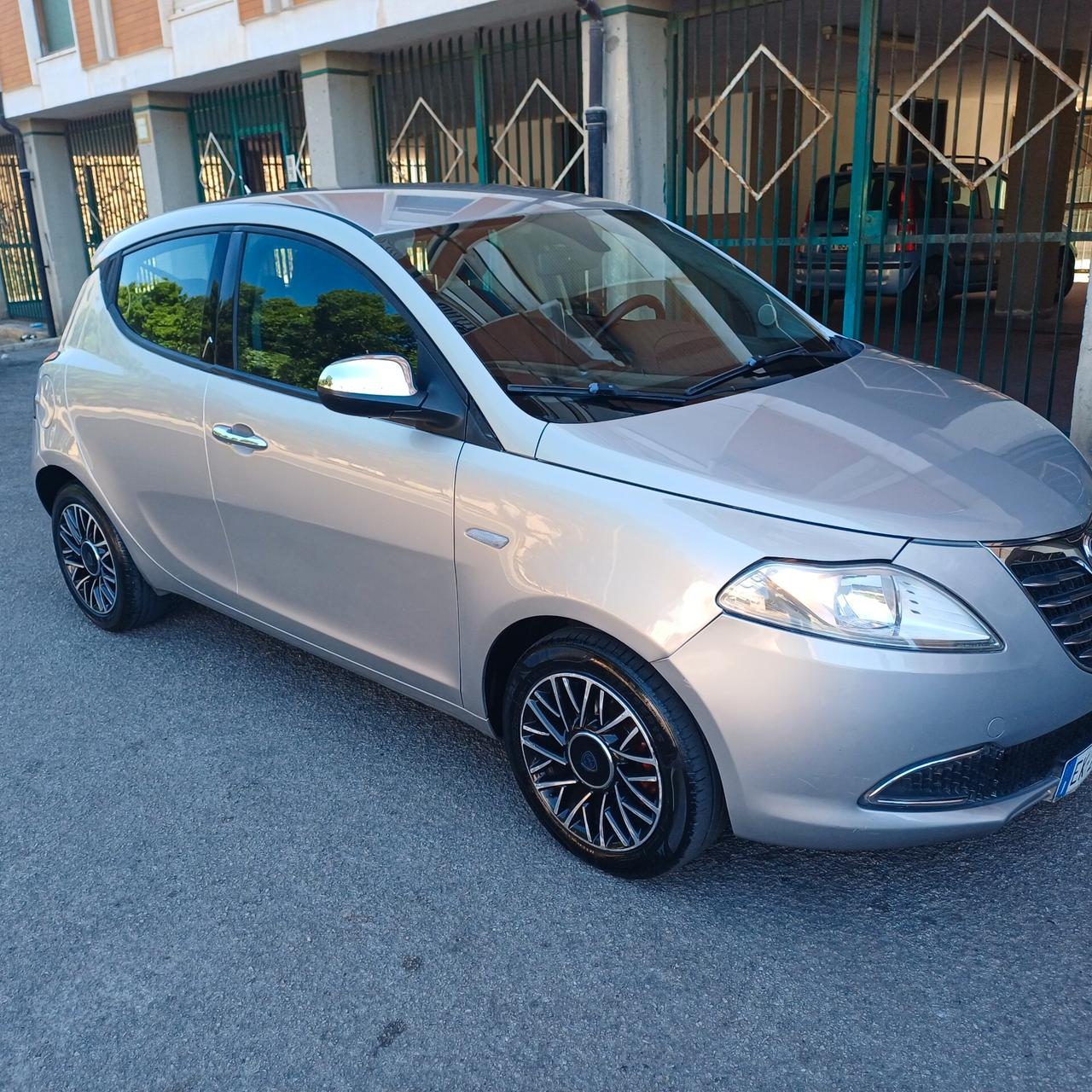 Lancia Ypsilon 1.3 MJT 16V 95 CV 5 porte S&S Platinum