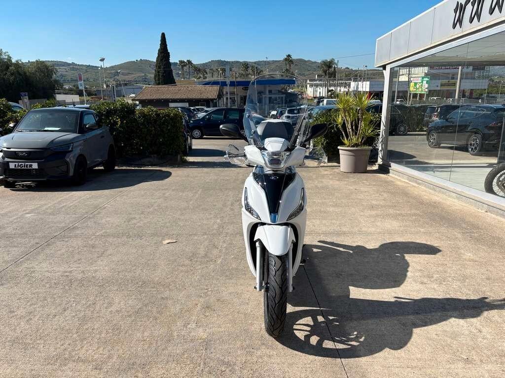 Kymco People S 200 Nuovo Pronto consegna Tuo a solo 29 Euro al mese