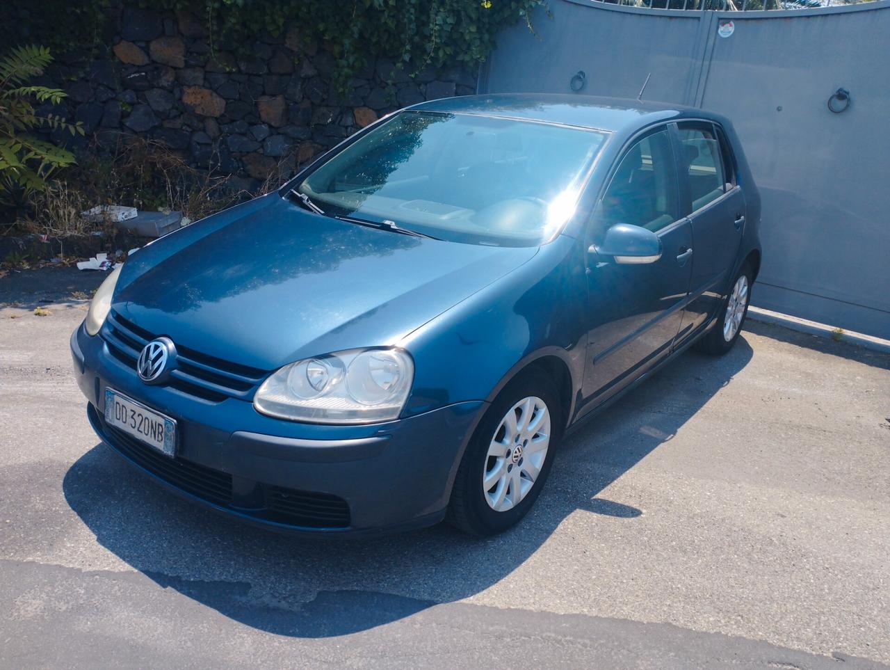 Volkswagen Golf 1.6 16V FSI 5p. Comfortline