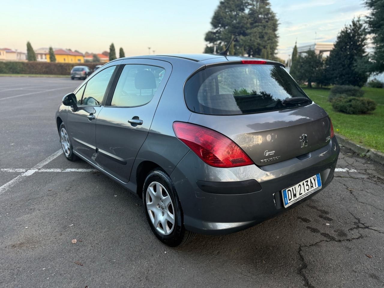 Peugeot 308 1.6 HDi 90CV FAP 5p. Premium
