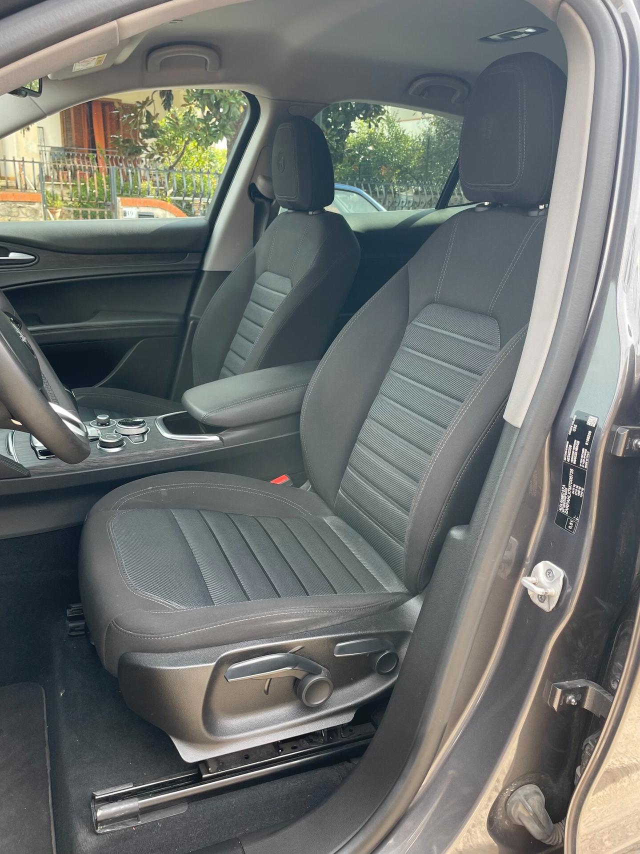 ALFA ROMEO Stelvio 2.2 190 CV AT8 Q4 BUSINESS