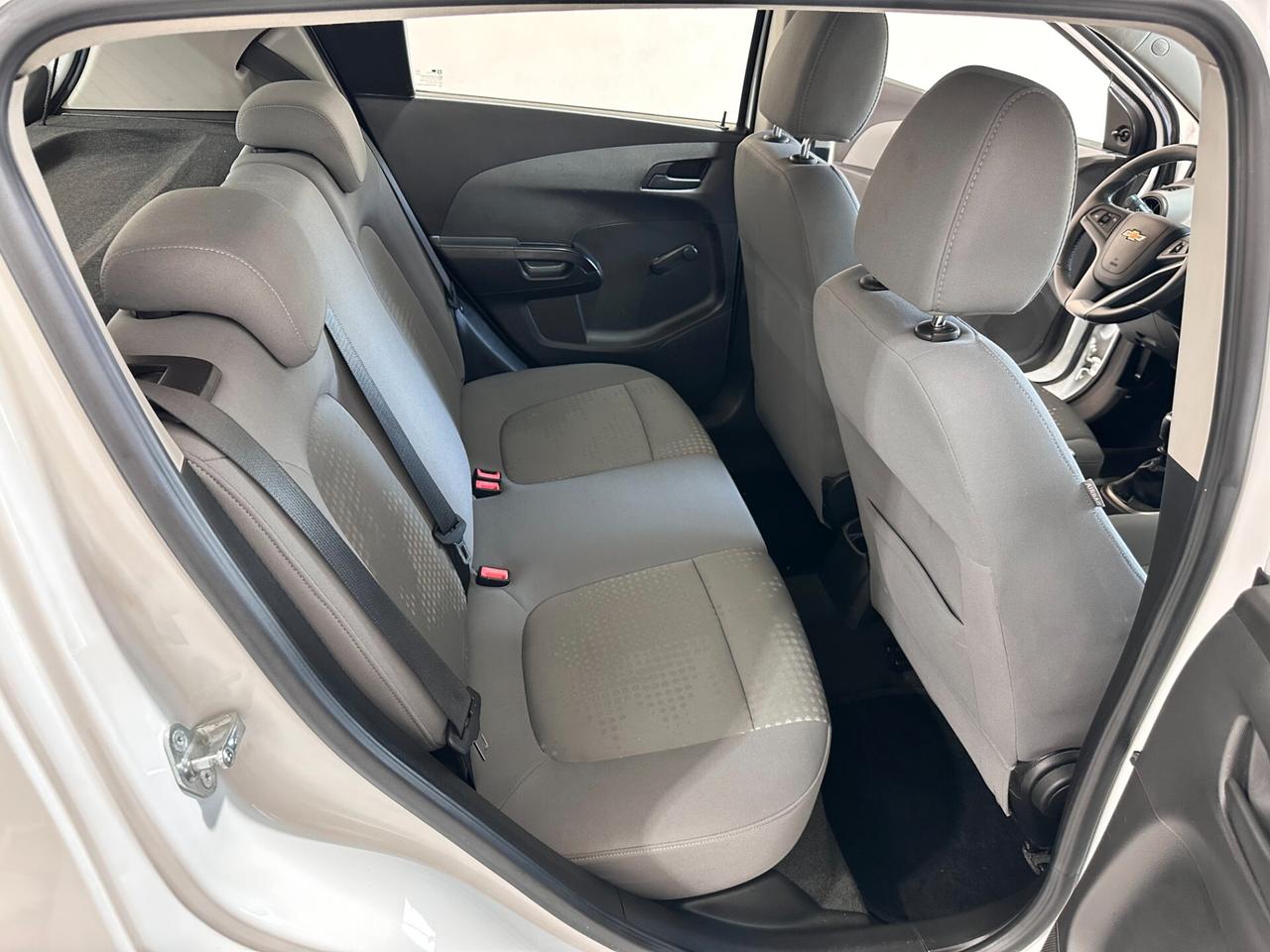 Chevrolet Aveo 1.2 70CV 5 porte LS - KM 65.000 - NUOVA!!!!