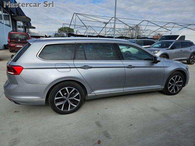 VOLKSWAGEN Passat Variant Variant 2.0 tdi Executive 150cv dsg - GD193EA