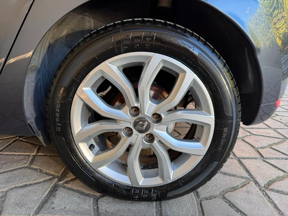 Renault Clio dCi 8V 90 CV 5 porte Moschino Intens