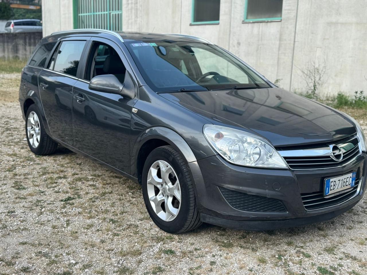 Opel Astra 1.6 16V GPL-TECH Station Wagon Edition