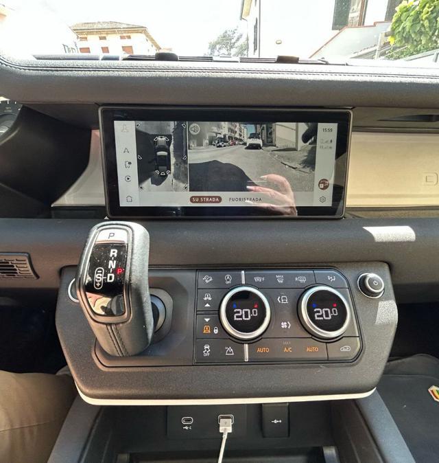 LAND ROVER Defender 110 3.0D 200 CV AWD Automatic