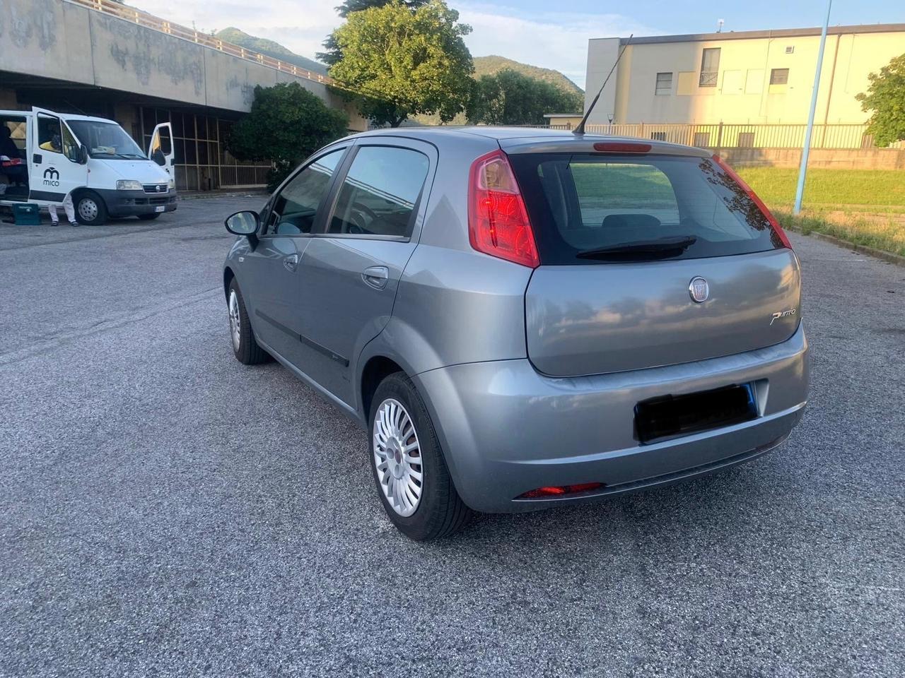 Fiat Grande Punto 1.3 MJT 75 CV 5 porte Dynamic