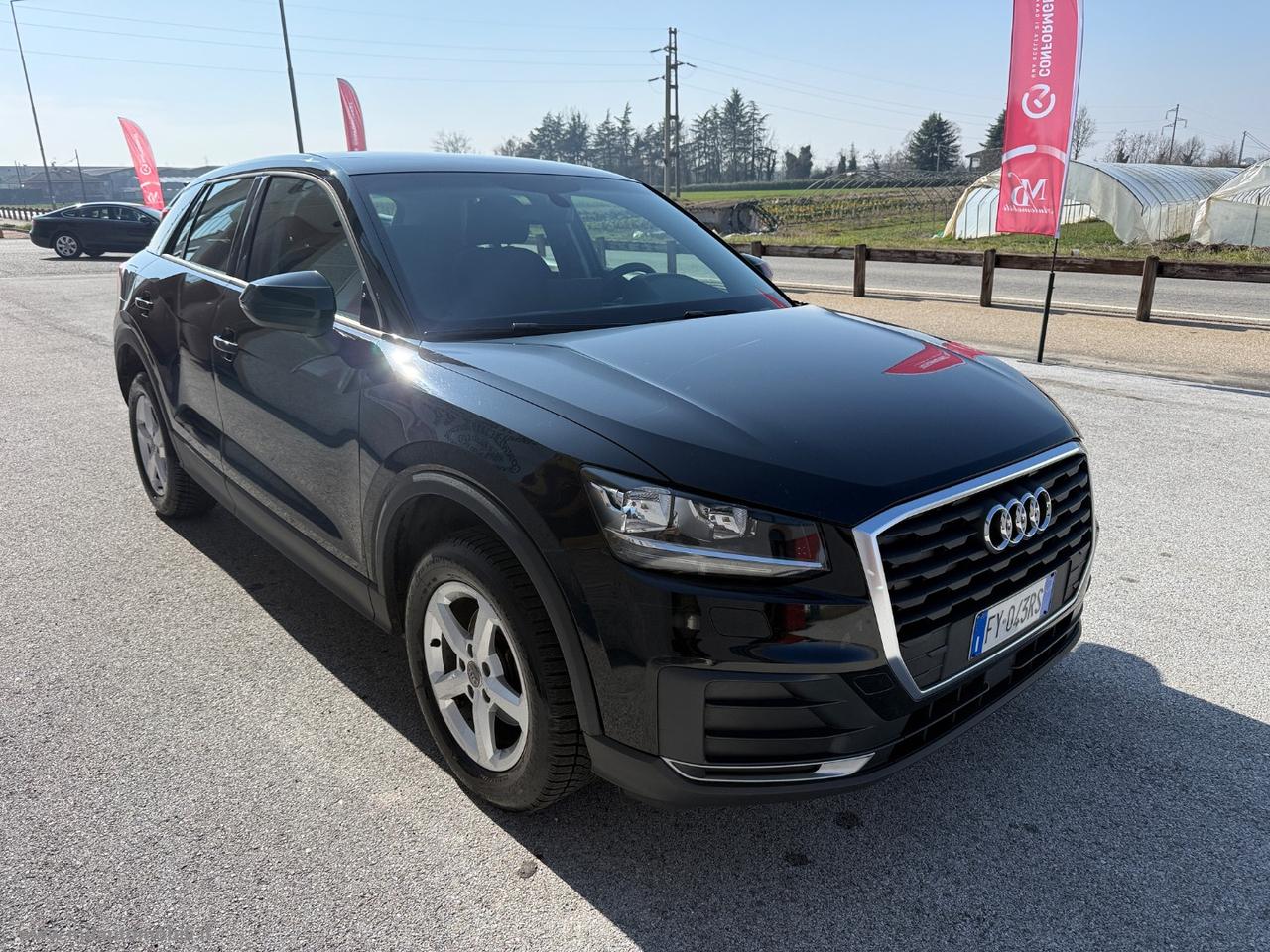 AUDI Q2 30 TDI Business STUPENDA