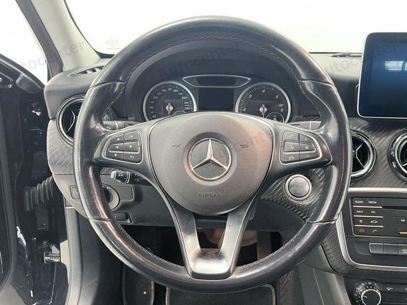 Mercedes-Benz GLA 200 d Premium auto
