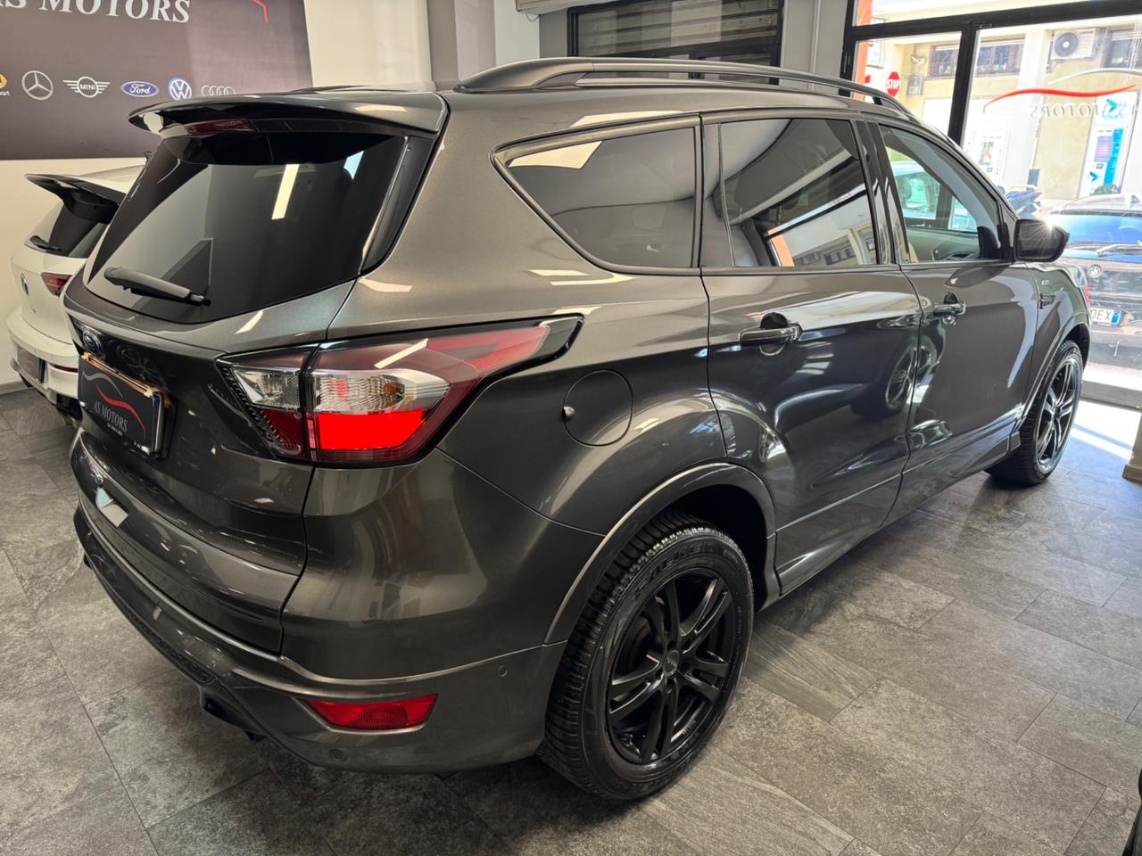 Ford Kuga 1.5 TDCI 120 CV ST-Line Tetto Apribile