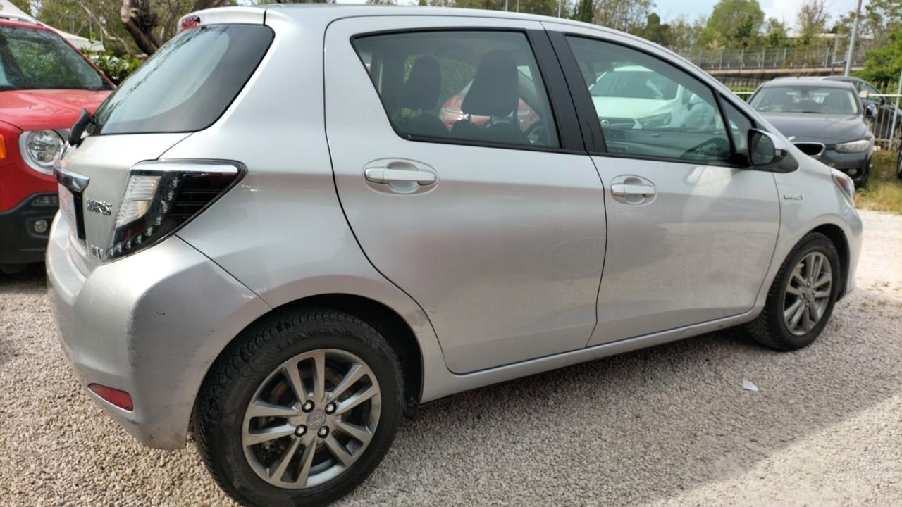 Toyota Yaris 1.5 Hybrid 5 porte Lounge**PREZZO REALE**