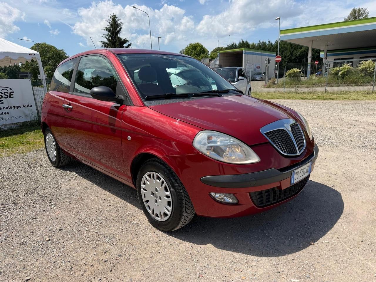 Lancia Ypsilon 1.2 16V Oro
